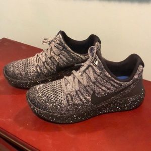 New Women’s Nike Lunarepic Low Flyknit 2 size 8
